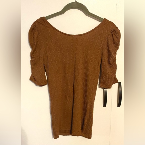 Buckle Good Luck Gem Short Sleeve Top, XS - Picture 1 of 5